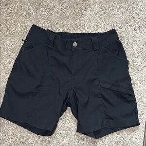 Duluth Trading Dry on The Fly 7” Women’s Black Cargo Shorts Size 6